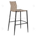 Taburete de barra de cuero de silla de montar tejida de color caqui minimalista